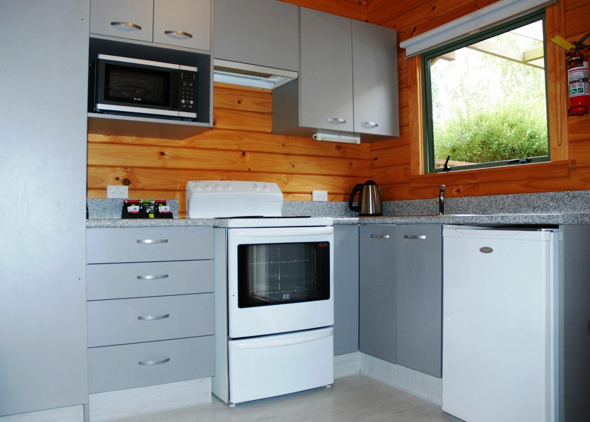 האנמר ספרינגס The Chalets Motel מראה חיצוני תמונה